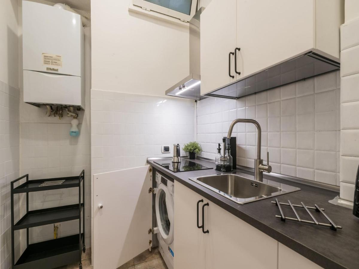 The Best Rent - Gorgeous One-Bedroom Apartment Near Piazza Di Spagna Rom Exterior foto
